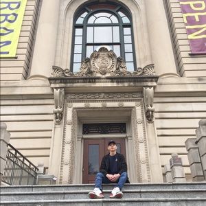 Meet your Posher, Justin